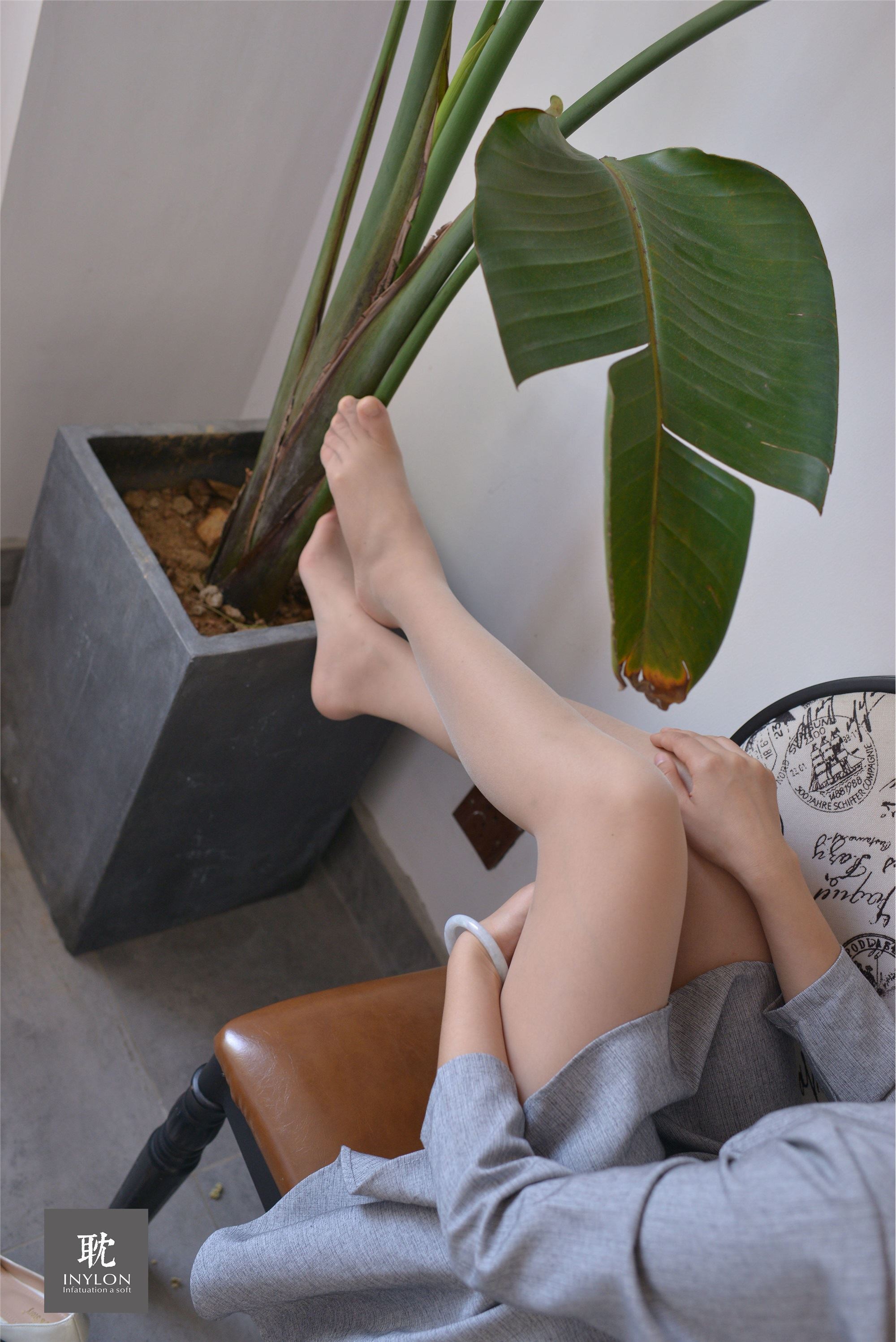 IESS异思趣向《普惠集233》- 模特：小婕《安静的小婕2》